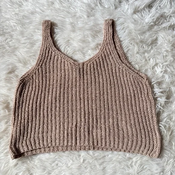 Moon and Madison brown knit crop top size M - Picture 3 of 3